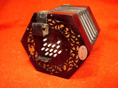 32-key English concertina