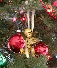concertina-angel-tree-ornament